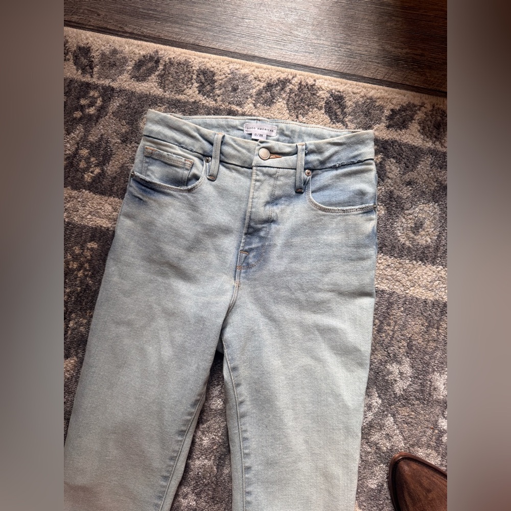 Good American Light Blue Skinny Jeans - Picture 2 of 8
